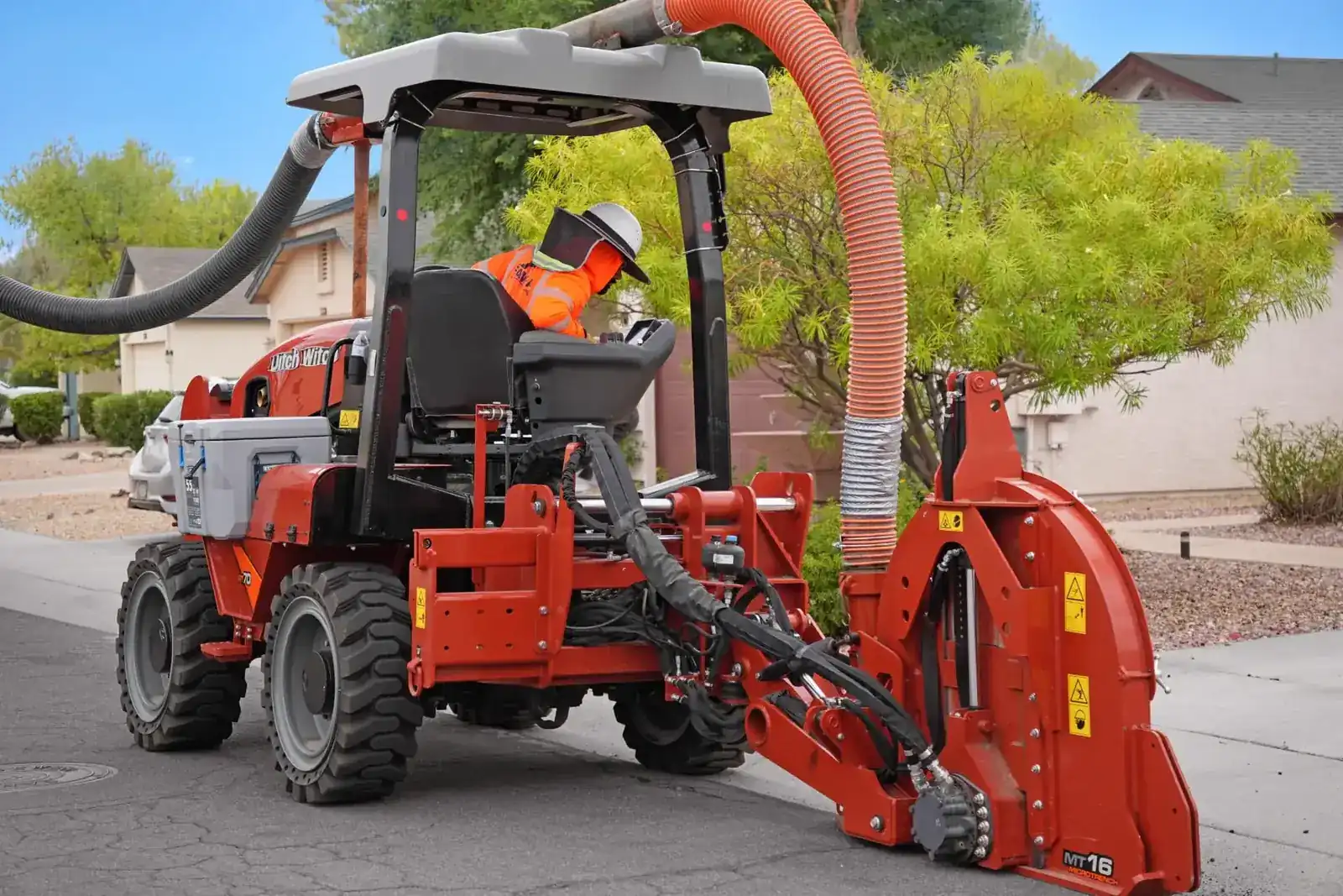Fampa Construction directional drilling crew working across the Phoenix Metro